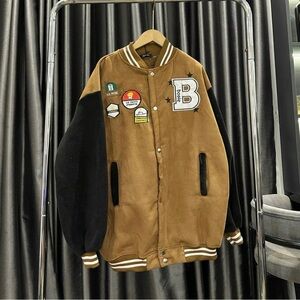 Classic Bomber Jacket for a Trendy Look